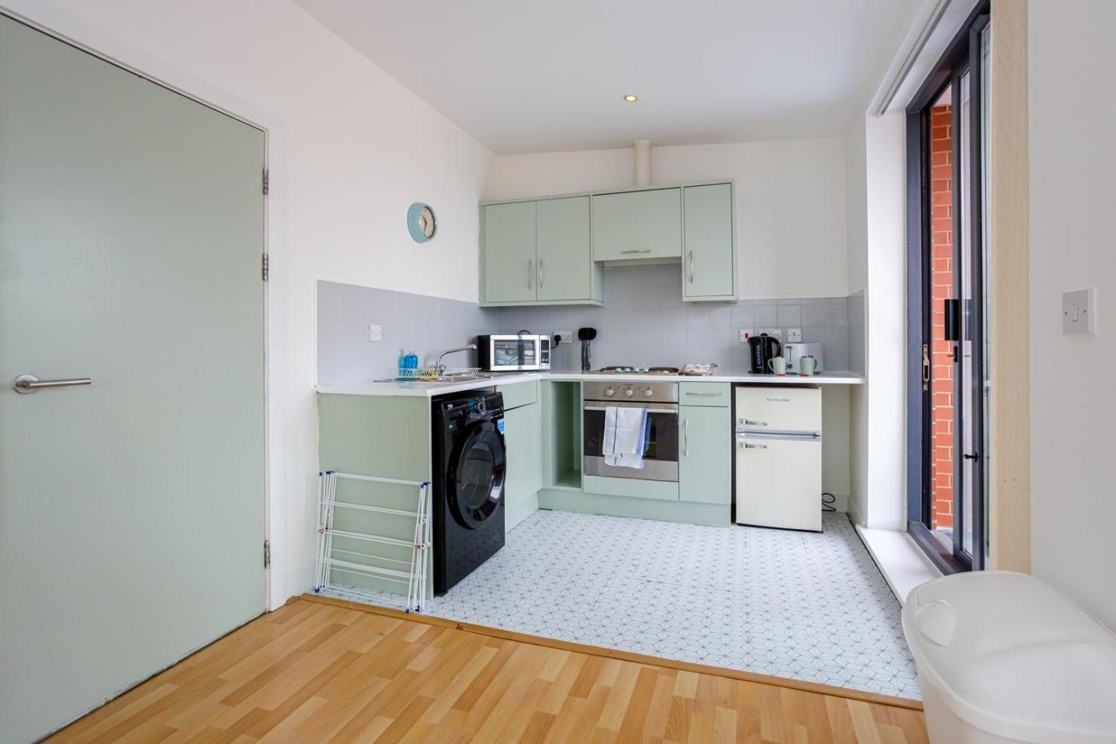 Guestready - Homely Apartment Near City Centre Ливърпул Екстериор снимка