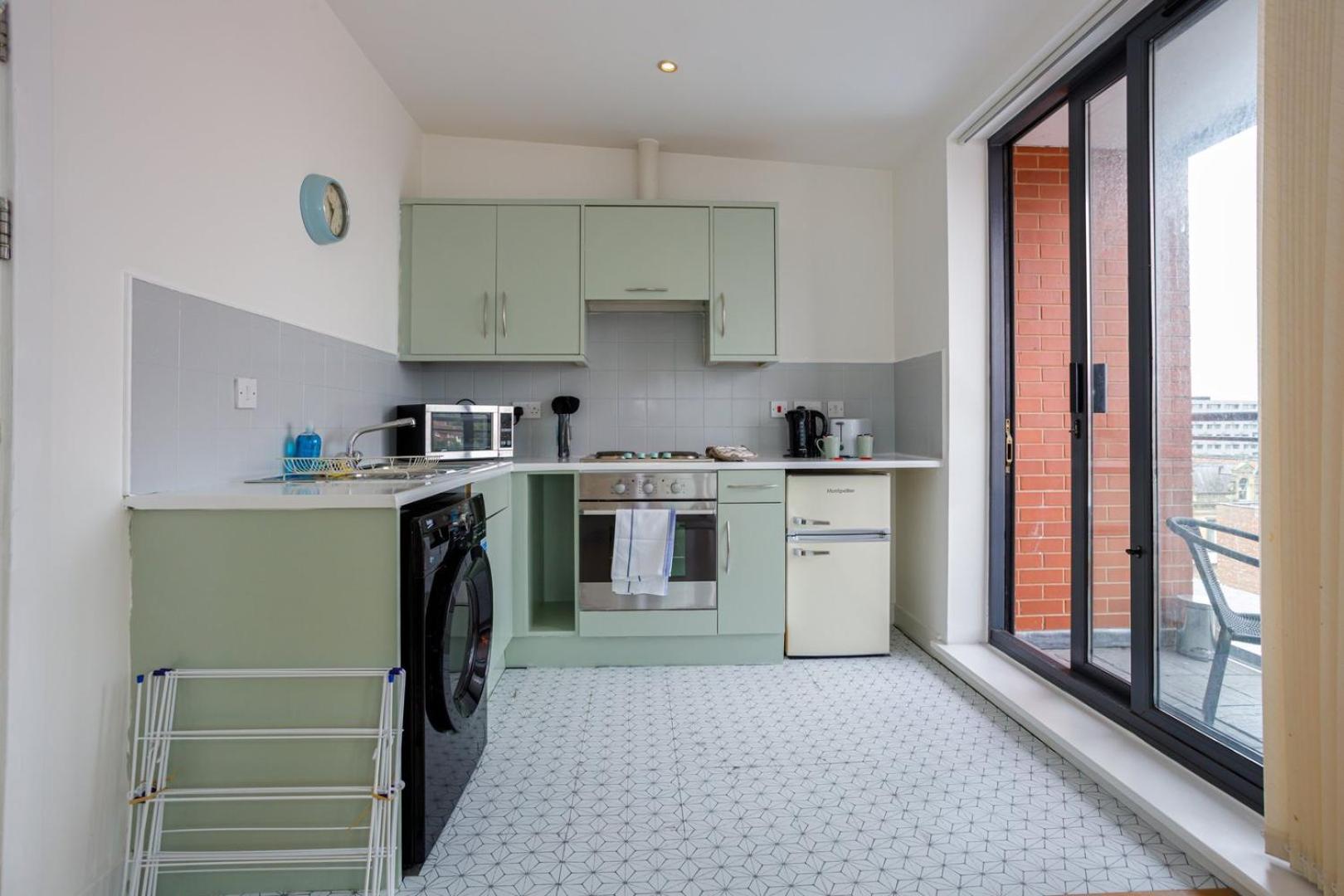 Guestready - Homely Apartment Near City Centre Ливърпул Екстериор снимка